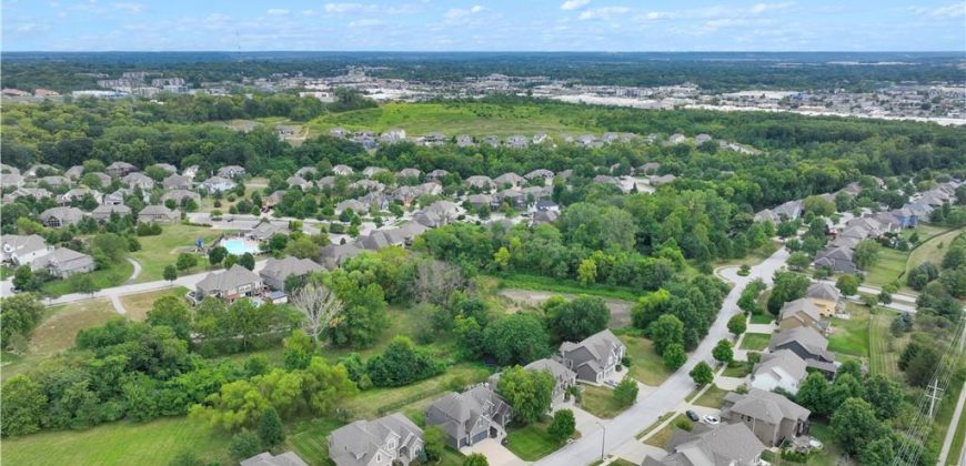 Homes for Sale in Kansas City, MO 64157 | 9020 N Oxford Avenue