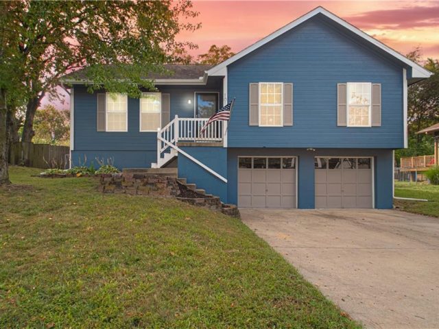 Homes for Sale in Excelsior Springs, MO 64024 | 1017  Rose Avenue