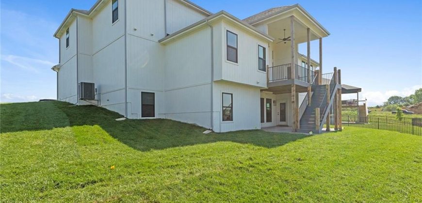 Homes for Sale in Kearney, MO 64060 | 13703  Clover Court