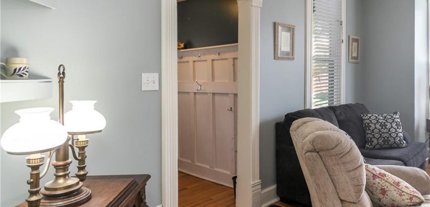 Homes for Sale in Liberty, MO 64068 | 402 N Leonard Street