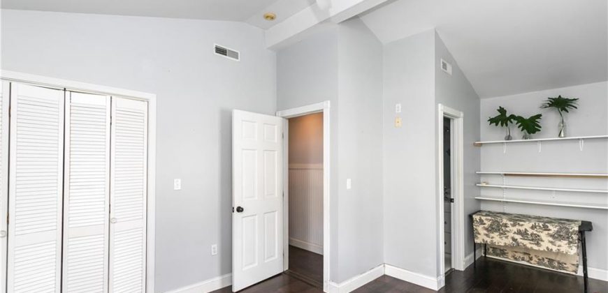 Homes for Sale in Liberty, MO 64068 | 402 N Leonard Street