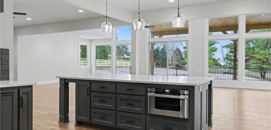 Homes for Sale in Parkville, MO 64152 | 11105 NW 77th Terrace