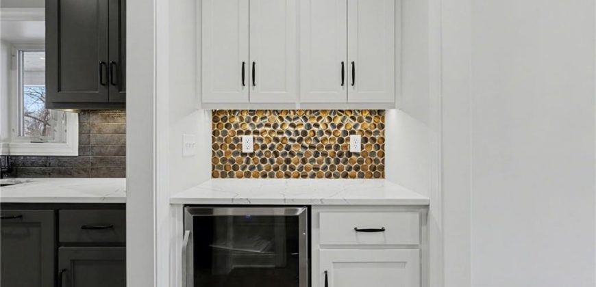 Homes for Sale in Parkville, MO 64152 | 11105 NW 77th Terrace