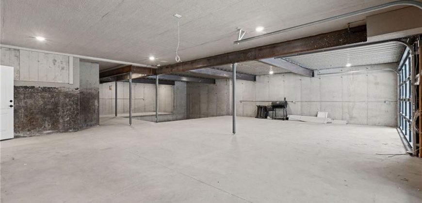 Homes for Sale in Parkville, MO 64152 | 11105 NW 77th Terrace