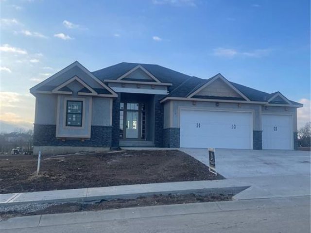 Homes for Sale in Kansas City, MO 64157 | 8734 N FARLEY Avenue