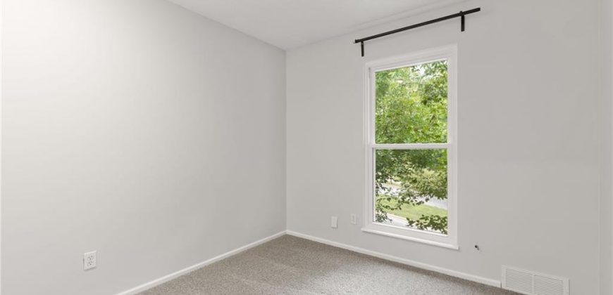 Homes for Sale in Kansas City, MO 64151 | 5743 N London Avenue