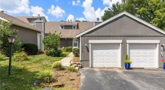 Homes for Sale in Kansas City, MO 64151 | 5743 N London Avenue