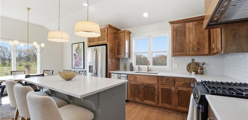 Homes for Sale in Kansas City, MO 64165 | 12151 N Forest Court