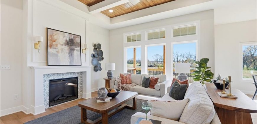 Homes for Sale in Kansas City, MO 64165 | 12151 N Forest Court