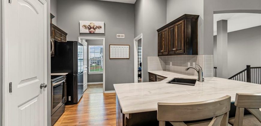 Homes for Sale in Liberty, MO 64068 | 1020  Poplar Lane