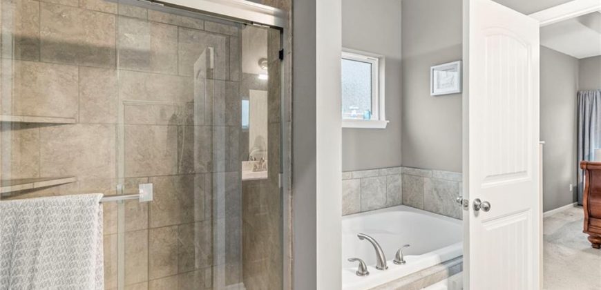 Homes for Sale in Liberty, MO 64068 | 1020  Poplar Lane