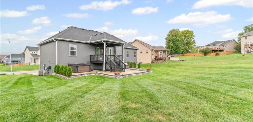 Homes for Sale in Liberty, MO 64068 | 1020  Poplar Lane