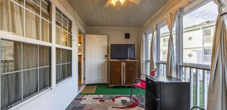 Homes for Sale in Kansas City, MO 64118 | 2433 NE 68th Street