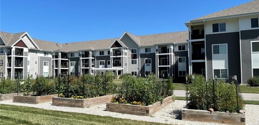 Homes for Sale in Kansas City, MO 64154 | 2651 NW Barry Road, Unit#102