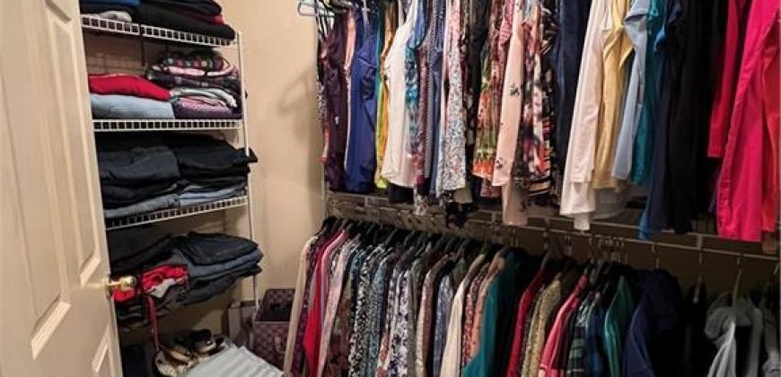 Homes for Sale in Gladstone, MO 64118 | 101  HEATHERTON Court