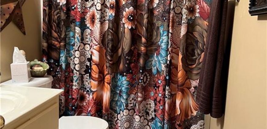 Homes for Sale in Gladstone, MO 64118 | 101  HEATHERTON Court