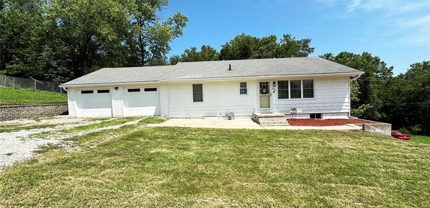 Homes for Sale in Excelsior Springs, MO 64024 | 400  Beverly Avenue