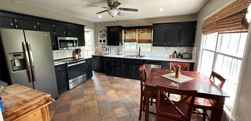 Homes for Sale in Excelsior Springs, MO 64024 | 400  Beverly Avenue