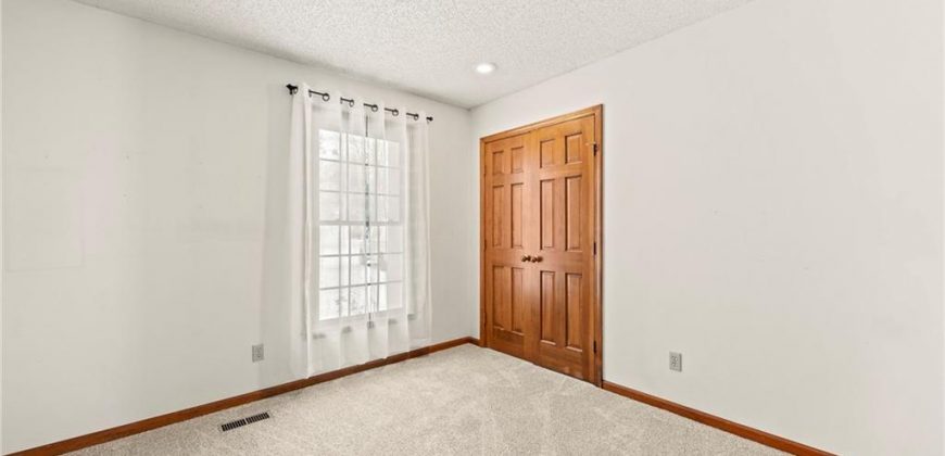 Homes for Sale in Kansas City, MO 64151 | 4114 NW 73rd Street