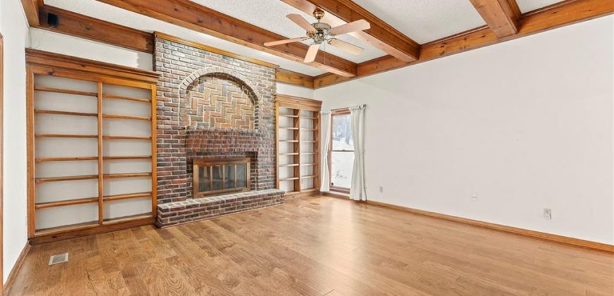 Homes for Sale in Kansas City, MO 64151 | 4114 NW 73rd Street