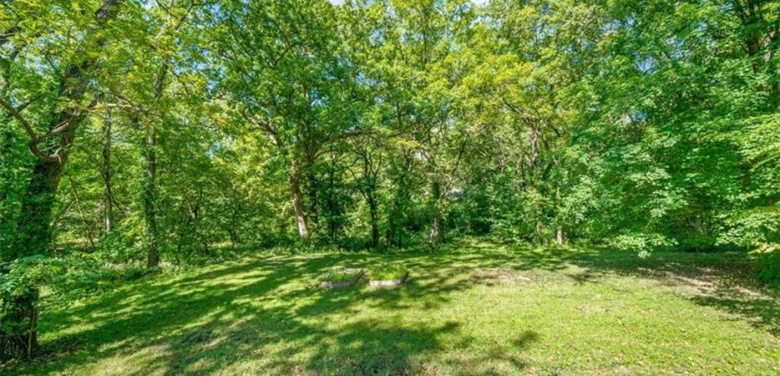 Homes for Sale in Parkville, MO 64152 | 5903  Walnut Creek Drive