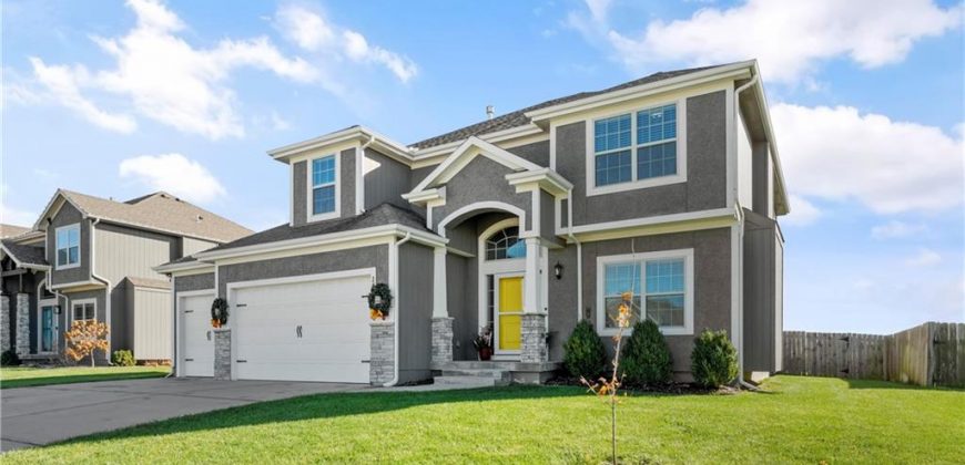 Homes for Sale in Kansas City, MO 64155 | 1403 NE 108th Street