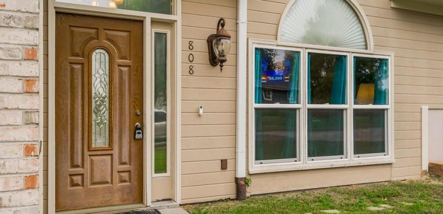 Homes for Sale in Kearney, MO 64060 | 808 E 16TH Street