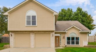 Homes for Sale in Kearney, MO 64060 | 808 E 16TH Street