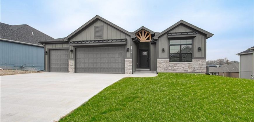 Homes for Sale in Kearney, MO 64060 | 2316  Larkspur Lane