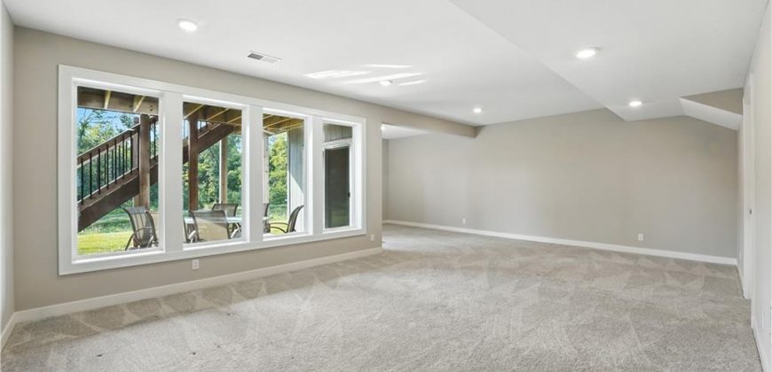 Homes for Sale in Kansas City, MO 64154 | 10712 N Fisk Avenue