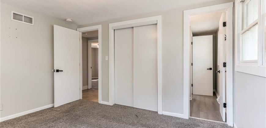 Homes for Sale in Kansas City, MO 64151 | 5018 NW Huonker Road