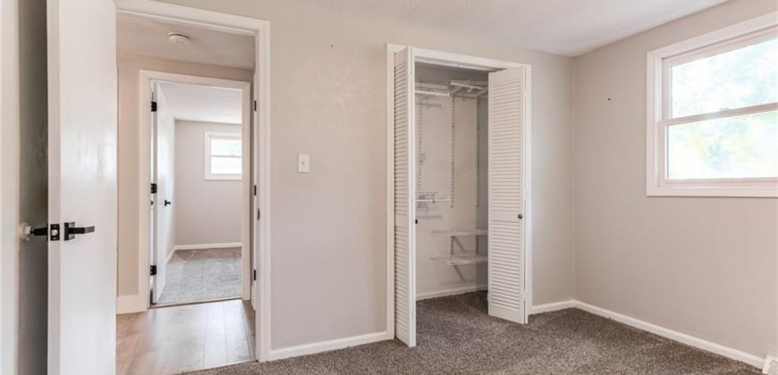 Homes for Sale in Kansas City, MO 64151 | 5018 NW Huonker Road