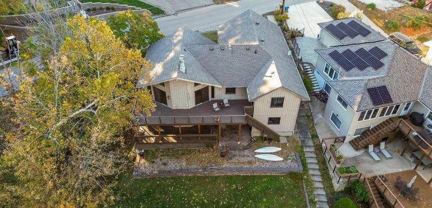 Homes for Sale in Lake Waukomis, MO 64151 | 779 NW SOUTH SHORE Drive