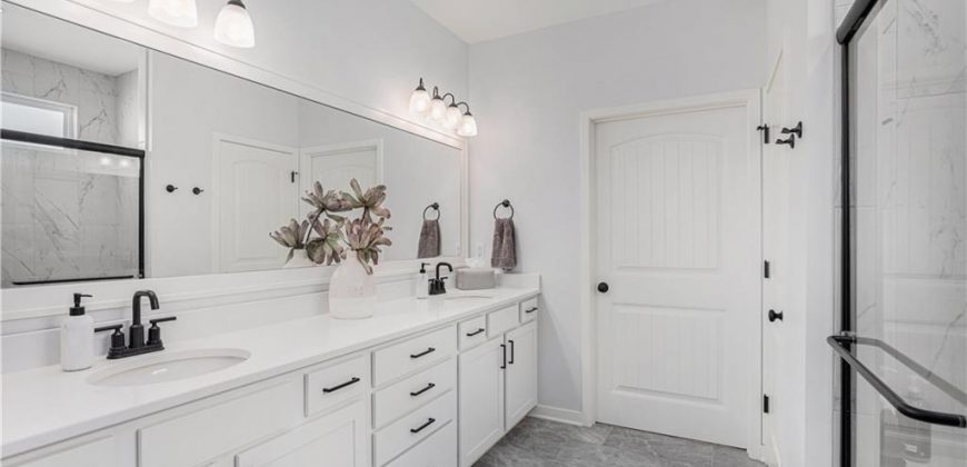 Homes for Sale in Kansas City, MO 64154 | 3922 NW 96th Street