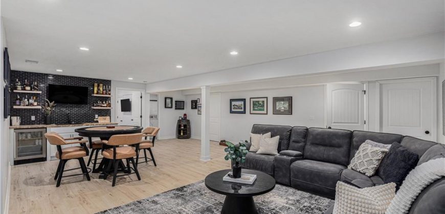 Homes for Sale in Kansas City, MO 64154 | 3922 NW 96th Street