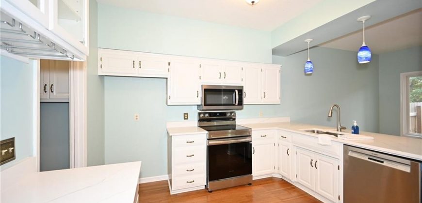 Homes for Sale in Kansas City, MO 64151 | 8229 NW Barrybrooke Court