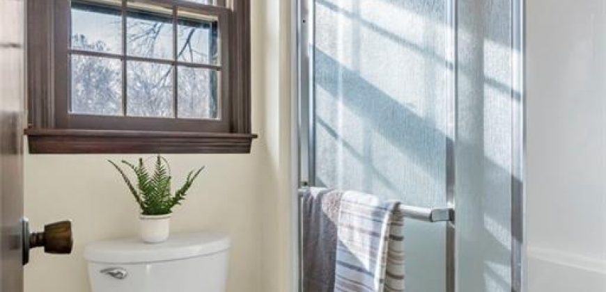 Homes for Sale in Liberty, MO 64068 | 1007  Wyckwood Drive