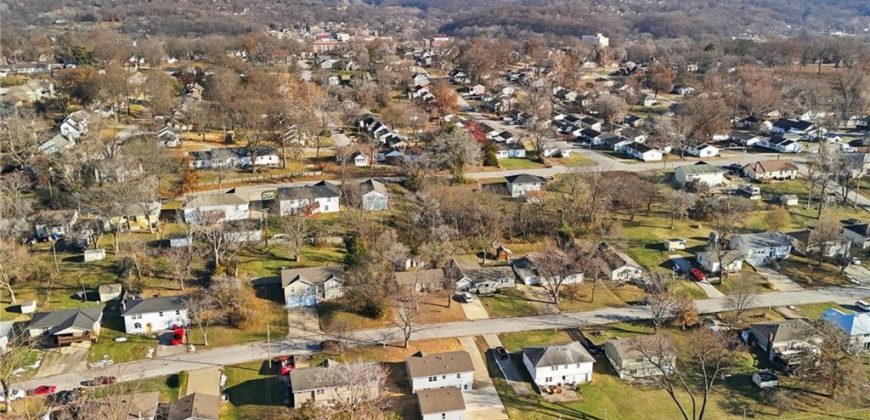 Homes for Sale in Excelsior Springs, MO 64024 | 332  Woods Avenue