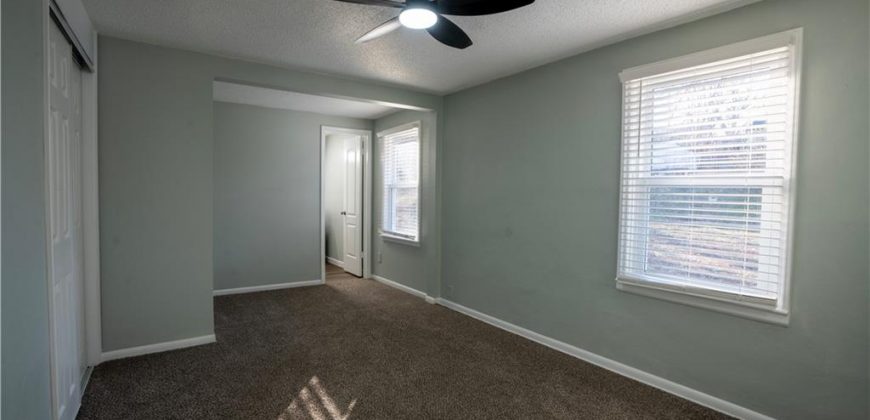 Homes for Sale in Liberty, MO 64068 | 320 N Fairview Avenue