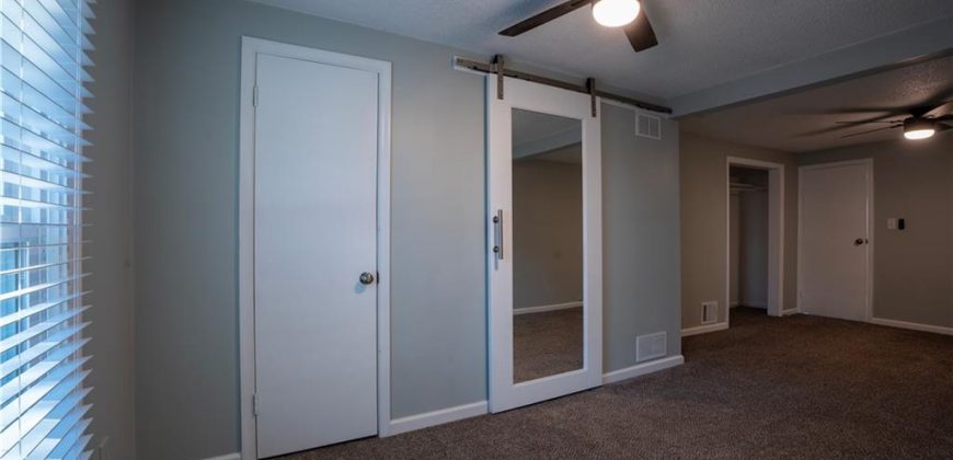 Homes for Sale in Liberty, MO 64068 | 320 N Fairview Avenue