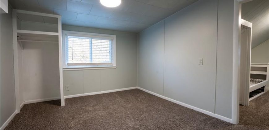 Homes for Sale in Liberty, MO 64068 | 320 N Fairview Avenue