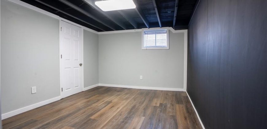 Homes for Sale in Liberty, MO 64068 | 320 N Fairview Avenue