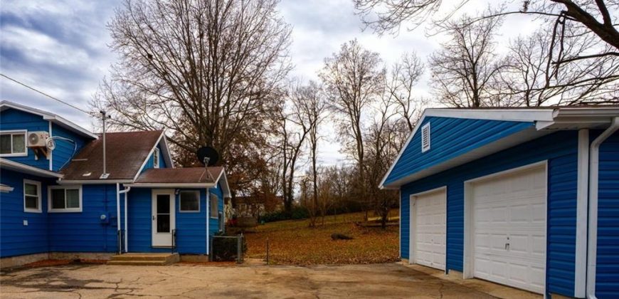 Homes for Sale in Liberty, MO 64068 | 320 N Fairview Avenue