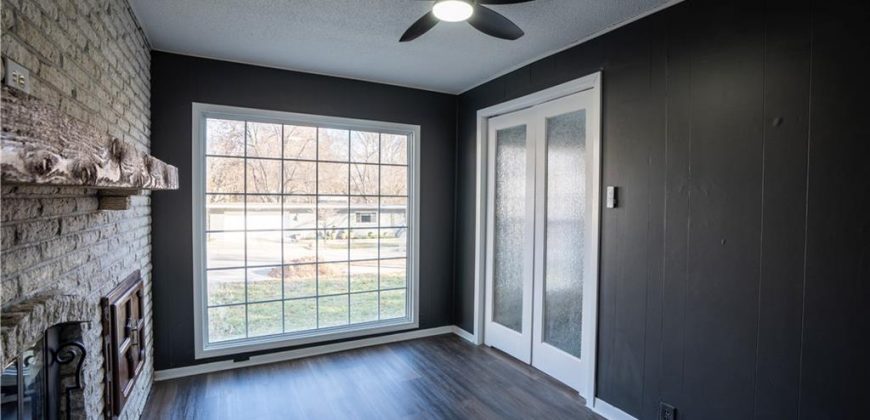 Homes for Sale in Liberty, MO 64068 | 320 N Fairview Avenue