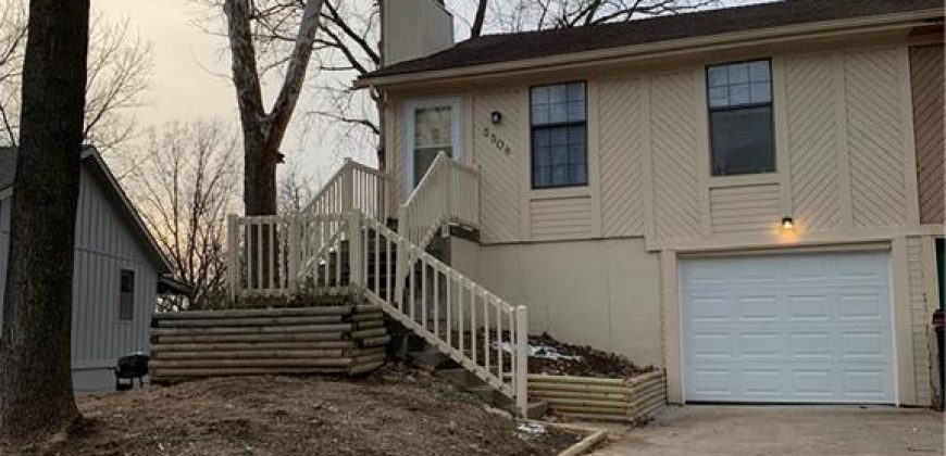 Homes for Sale in Parkville, MO 64152 | 5508 NW Homer White Road