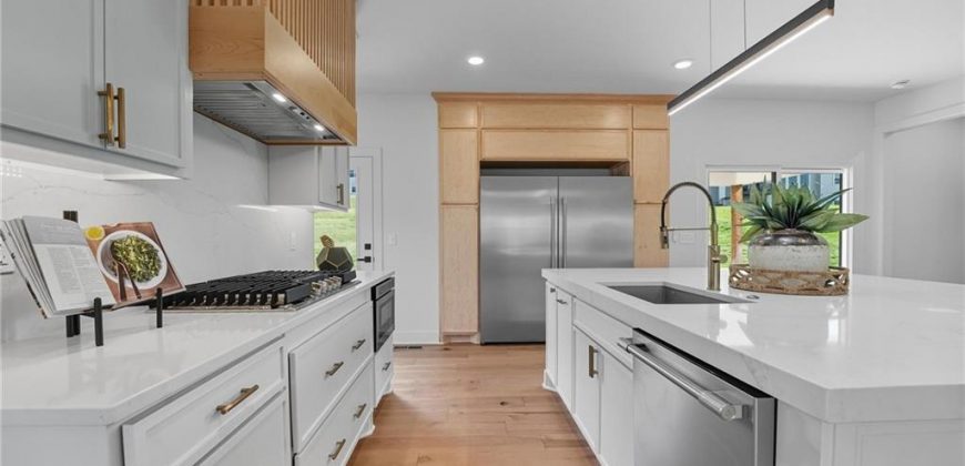 Homes for Sale in Parkville, MO 64152 | 9815  Ambrosia Lane