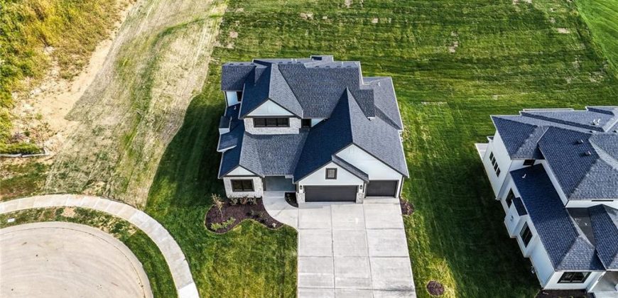 Homes for Sale in Parkville, MO 64152 | 9785  Ambrosia Lane