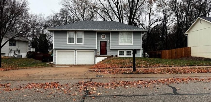 Homes for Sale in Pleasant Valley, MO 64068 | 7104  Michael Lane