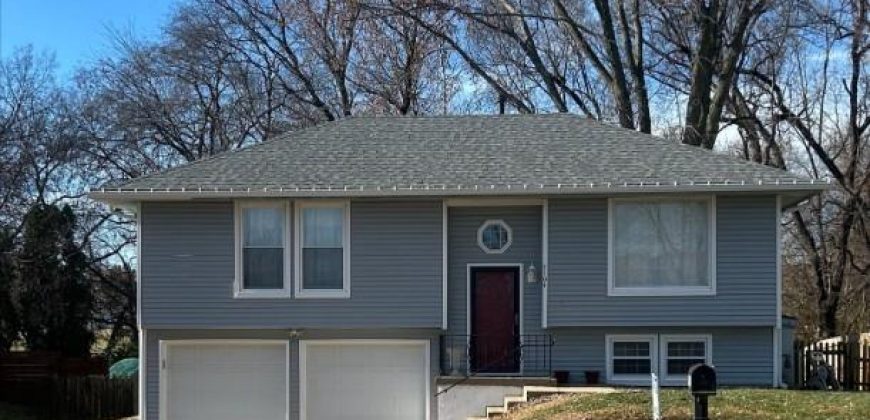 Homes for Sale in Pleasant Valley, MO 64068 | 7104  Michael Lane