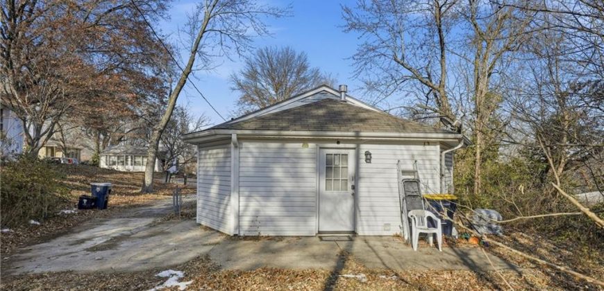 Homes for Sale in Kansas City, MO 64116 | 1005 NE 46th Street
